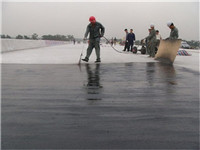 建筑抗渗是建筑物的一项重要功能，随着社会经济和建筑技术的发展，人们对居住环境的要求也越来越高，建筑防水的理念也不断地发展和更新，本文也就当下的建筑防水理念作些思...