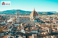 佛罗伦萨（Florence），这座举世闻名的城市吸引着世界各地热爱艺术的人们纷纷前往。潮水一般的人群涌入这座城市，试图驾驭这片文学艺术的海洋，却不知道每个人都被...