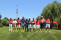 7月26日，由华人设计师高尔夫俱乐部组织的华人设计大师德国高球交流之旅”（简称德国高球设计交流之旅）的启动仪式在北京成功举行。启动仪式以清河湾高尔夫俱乐部的一场...