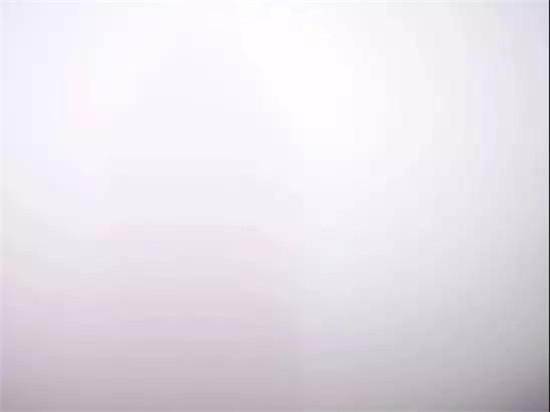 昨天9点15分杭州市气象台发布了大雾预警信号一打开窗，果然什么都看不到了天地间灰蒙一片误以为进入了《西游记》里的瑶池仙境殊不知已坠入雾霾迷团危害之中杭州市环境监...