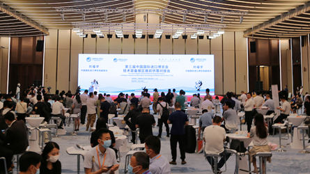 2020年8月8日下午，第二届中国国际进口博览会装备展区展前供需对接会于中国国际进口博览局在国家会展中心（上海）4.2馆A厅举行，本次对接会共吸引了60余家参展...