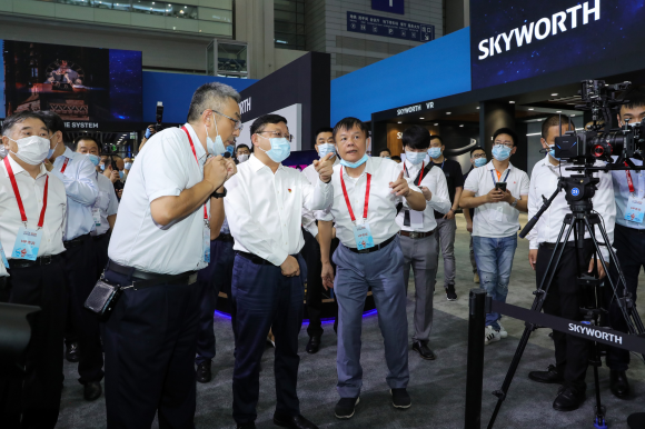 8月14日，第八届中国电子信息博览会（CITE 2020）在深圳会展中心启幕。作为引领中国电子信息产业发展的风向标，本届CITE相比往年更注重科技与生活的深度融...