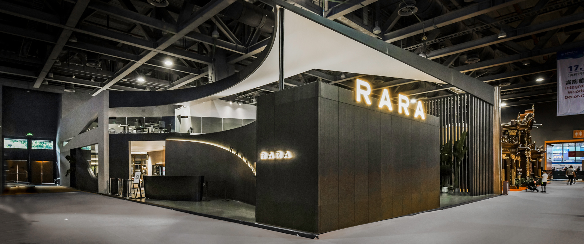 RARA CASA是源自意大利的系统定制家居品牌，在意大利、西班牙、奥地利等多个欧洲国家设有设计中心、研发单位和合作生产工厂。