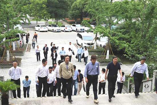 5月20日下午，财政部国库司司长王小龙、住房和城乡建设部标准定额司司长田国民、财政部国库司副司长杜强一行领导在湖州市人民政府常务副市长杨六顺、南浔区人民政府区长...