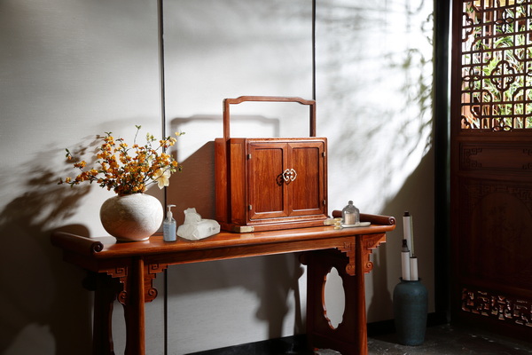 国寿红木家具，开门就是健康家。