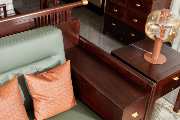 《器度沙发》创新性融入宽扶手的设计