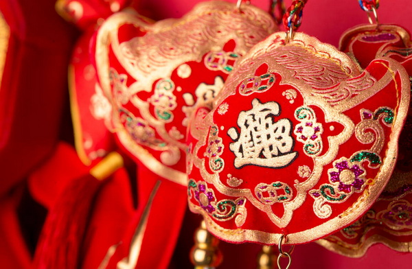 以雅致的中国美色开启新春仪式感，祈愿2023鸿运当头、飞黄腾达、青云直上！
