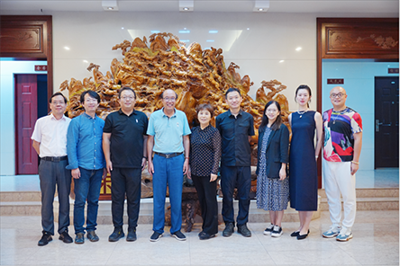 8月15日，由中国建筑装饰协会设计分会主办，浙江卓木王承办的“古建大木作研讨会”，在浙江卓木王杜山庄隆重召开。