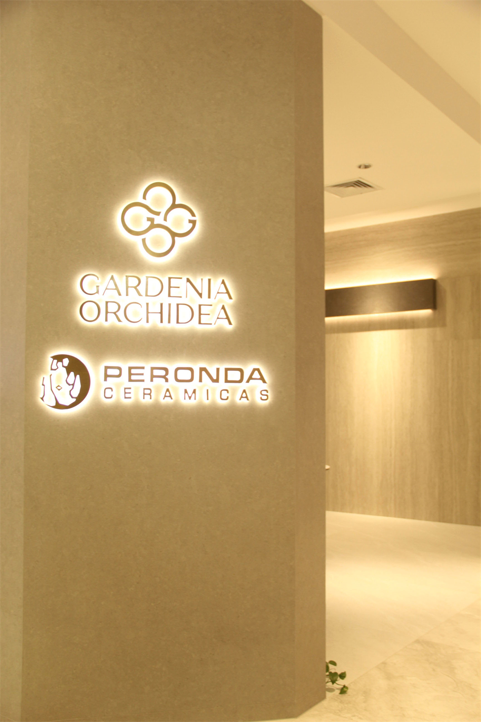 2023年10月12日，Peronda西南全球家居1号店展厅正式焕新启幕，标志着这个源自西班牙的瓷砖品牌在中国市场的进一步拓展和深化。