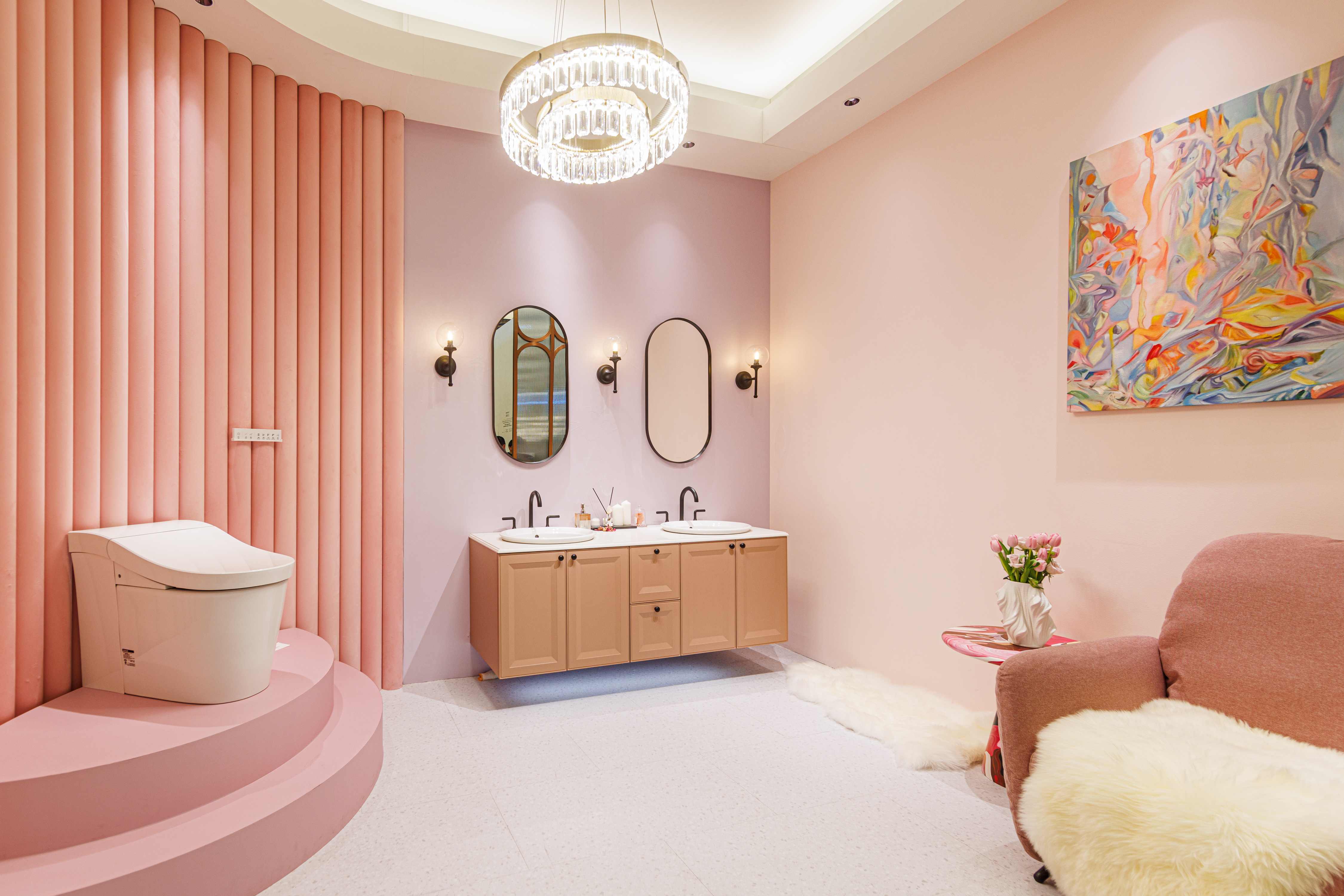 粉色的房间

中度可信度描述已自动生成