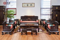 于红木而言，福文化内化在木雕之中，显现在家具之上。