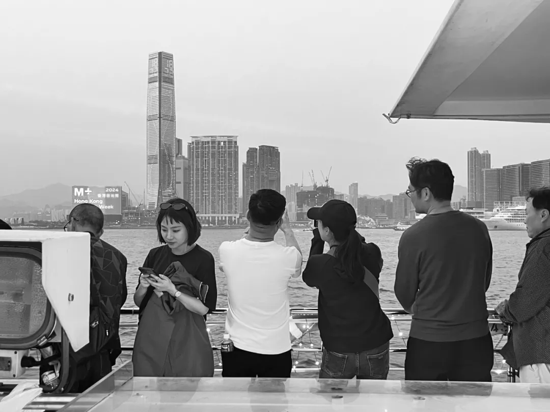 设计疆湖行走一程爱一城这一站 解密香港它的城市文明它的烟火文化还有每年的Art Basel带着满载而归的喜悦重启日常2月伊始，带着对2024的期待和改变，拟定了...