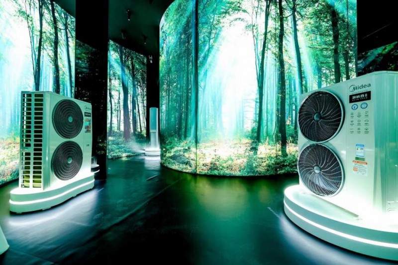 近日，有“设计界奥斯卡”之称的缪斯设计奖（MUSE Design Awards）公布2024年度评选结果，此前在广州设计周上备受瞩目的美的全屋空气展厅Fanta...