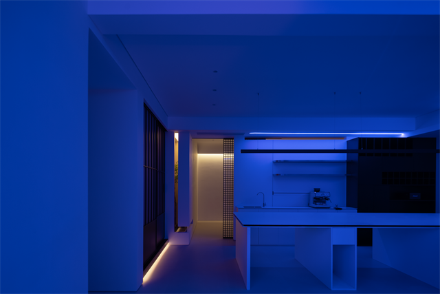 光线创造了一个地方的氛围和感觉，以及一种结构的表达——勒·柯布西耶01纯粹之域设计师对办公与生活的权衡，不仅仅是空间形式上的交叠。情绪、自然、温度，怀揣着对每件...