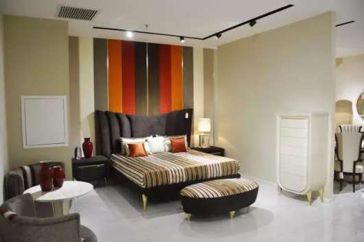 家倍得秉承"为中国生活设计"的集团理念,依托红星美凯龙家居购物中心