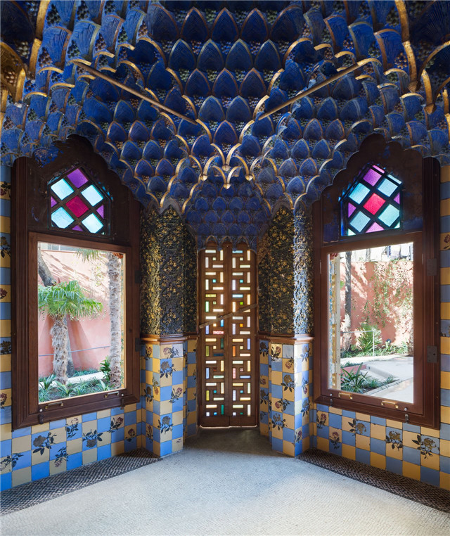 k1_casa_vicens_gaudi_barcelona_yatzer.jpg